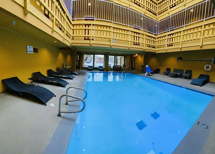 The Aqua Pacific Hotel